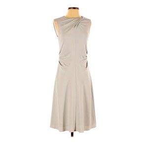 MM LaFleur dress - size 4. Light grey.